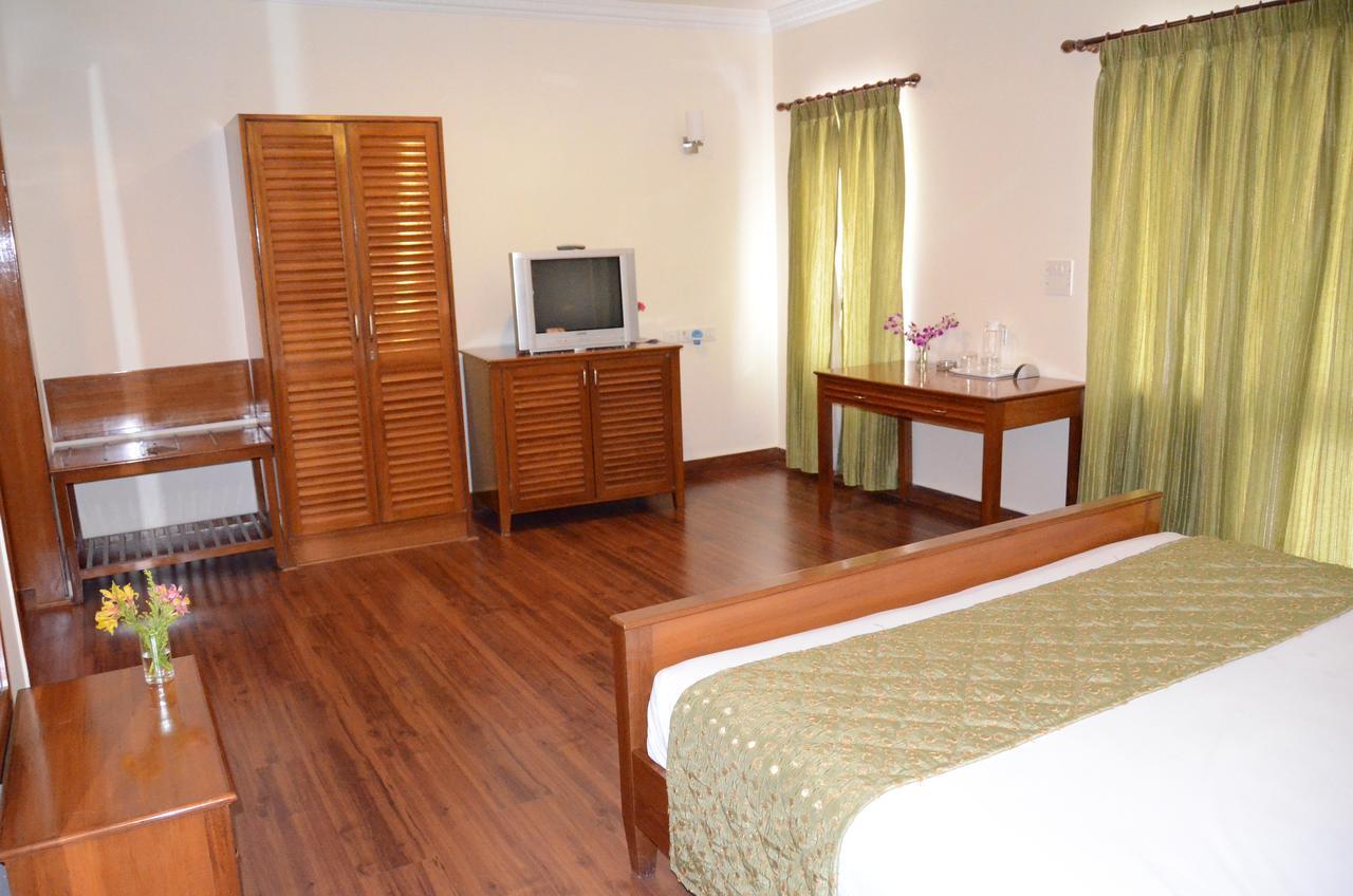 Trinity Suits Bangalore Exterior photo