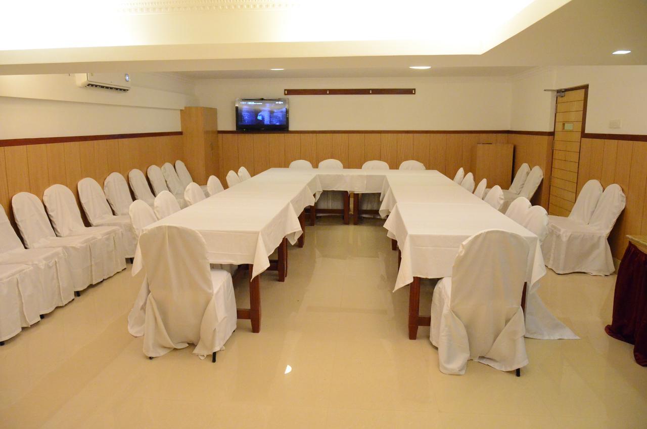 Trinity Suits Bangalore Exterior photo